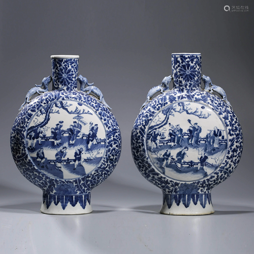 A PAIR OF CHI DRAGON PORCELAIN MOONFLASKS