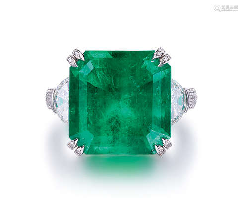 萧邦设计 10.26克拉天然「哥伦比亚」祖母绿配钻石戒指