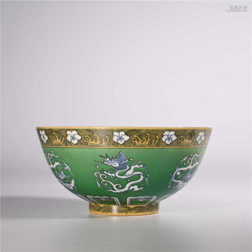 Mingzhengde        Famille rose bowl with dragon pattern