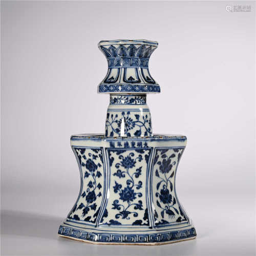 Ming Xuande        Blue and white candlestick