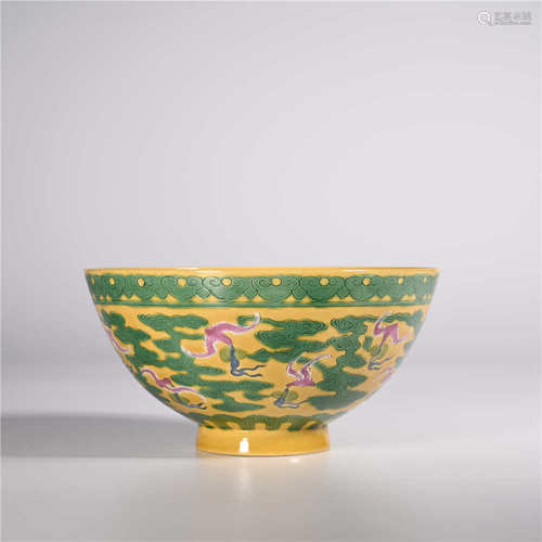 Yongzheng of Qing Dynasty    Pastel bowl