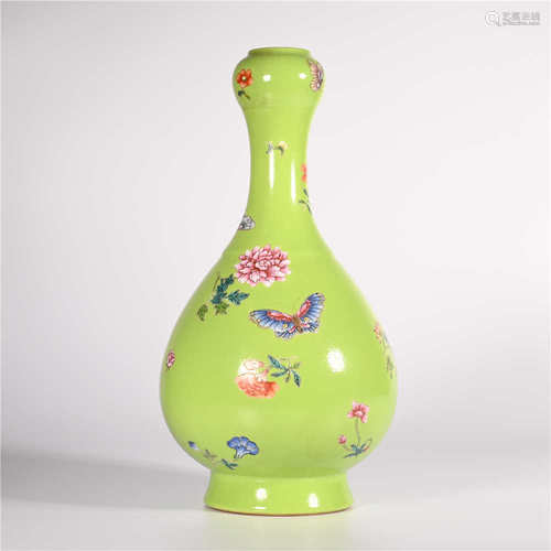 Jiaqing of Qing Dynasty        Pink garlic bottle