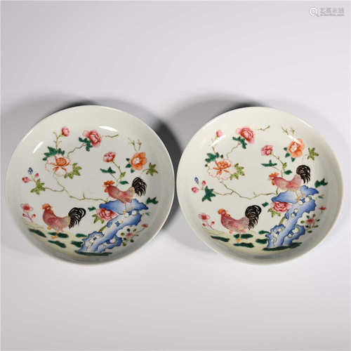 Yongzheng of Qing Dynasty        A pair of pastel plates