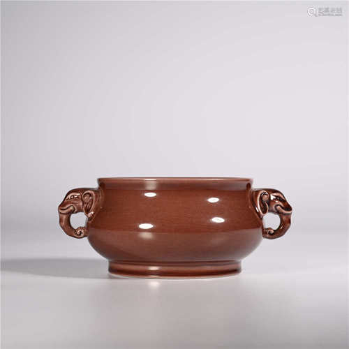 Qianlong of Qing Dynasty         Sauce glaze double ear stove