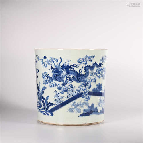 Kangxi of Qing Dynasty       Blue and white pen holder