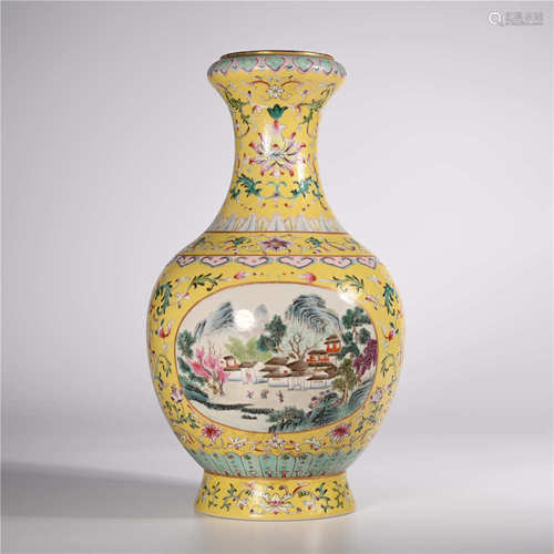 Qianlong of Qing Dynasty       Pastel bottle