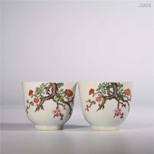 Qing Daoguang         A pair of famille rose cups