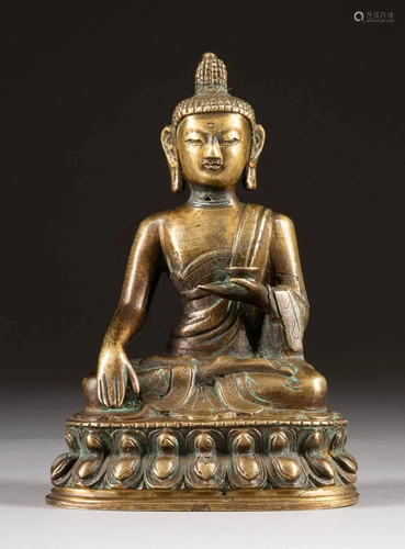 SHAKYAMUNI-FIGUR Tibet/Nepal, 19. Jh. Bronze. H. 16,7