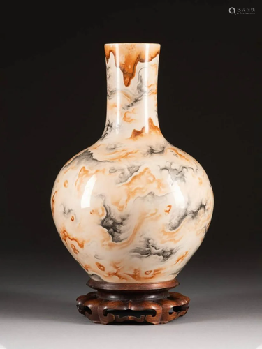 TIANQIU-VASE MIT MARMORIERTEM MUSTER China, 19.…