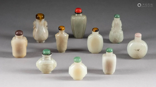 ZEHN JADE-SNUFFBOTTLES China, Qing-Dynastie Jade. H.