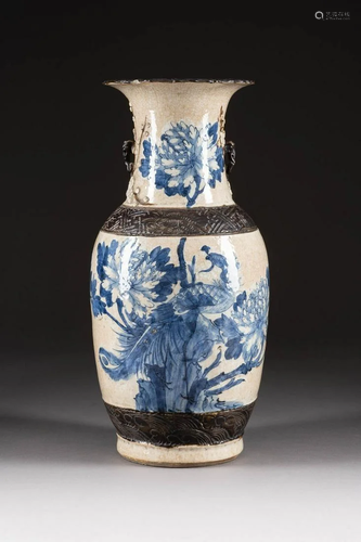 BODENVASE MIT DEKOR VON PHÖNIX China,