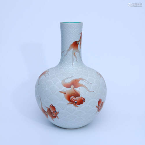 A White-glazed Iron Red ‘Goldfish’ Porcelain Tianqiuping