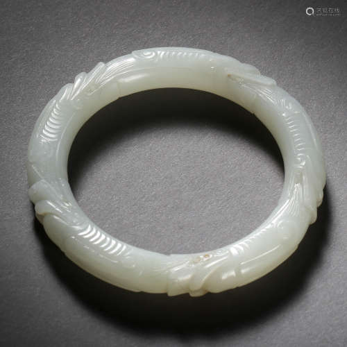 A White Jade Carved Dragon   Bracelet