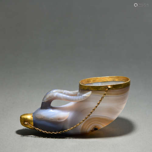 A Ox Head Shaped Agate Cup