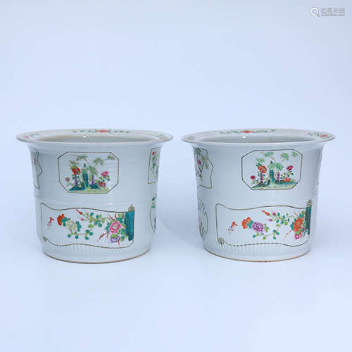 A Pair Of Famille Rose Porcelain Flowerpots