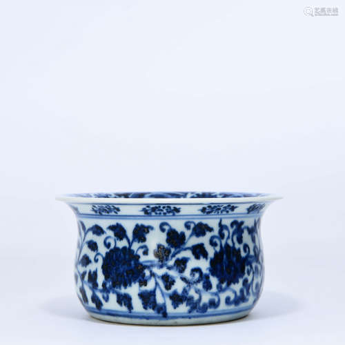 A Blue and White Floral Porcelain Washer