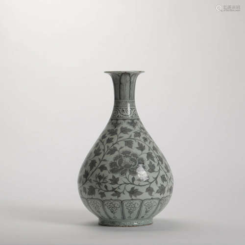 An Underglazed Red Peony Pattern Porcelain Vase