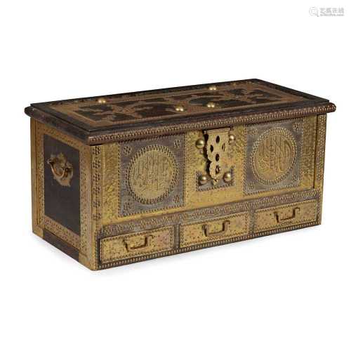 BRASS-MOUNTED WOOD ZANZIBAR CHEST 19TH-20TH CENTURY