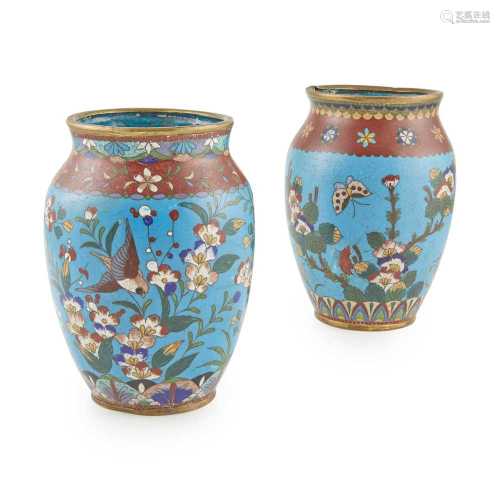 PAIR OF CLOISONNÉ ENAMEL VASES LATE QING DYNASTY-REPUBLIC PERIOD, 19TH-20TH CENTURY