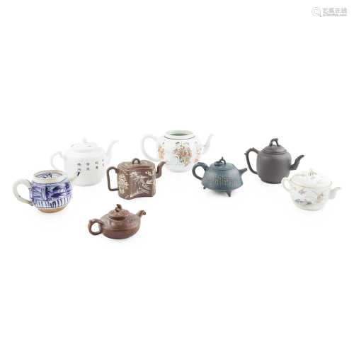 GROUP OF EIGHT TEAPOTS