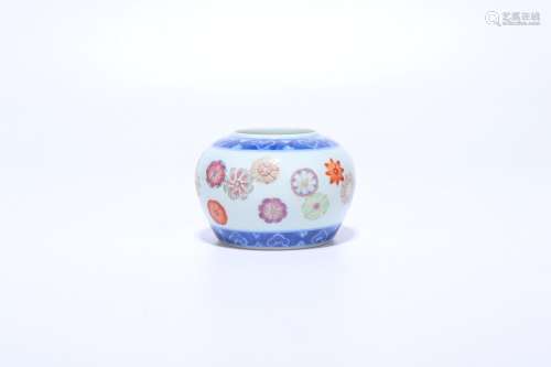 chinese famille rose porcelain jar,qing dynasty