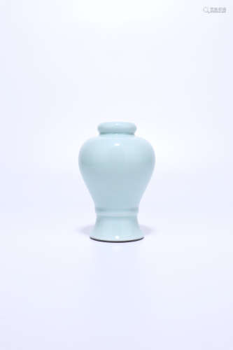 chinese celadon glazed porcelain meiping,qing dynasty
