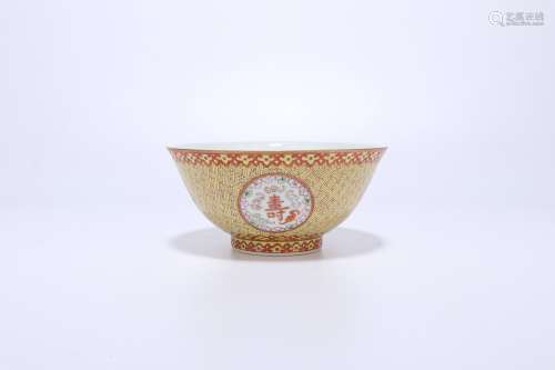 chinese yellow ground porcelain bowl,qing dynasty