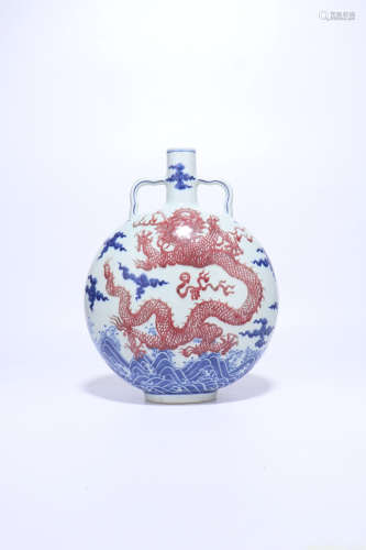 chinese blue and white copper-red porcelain moonflask