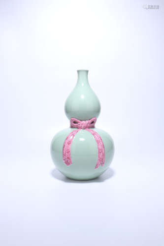 chinese celadon glazed porcelain gourd vase,qing dynasty