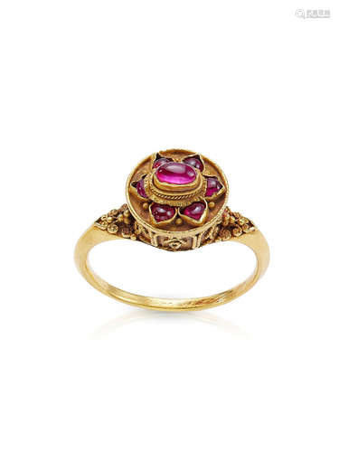 A GOLD AND TOURMALINE RING THAILAND AYUTHIA PERIOD, 16TH CENTURY