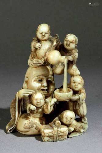 A late 19th century netsuke okimono from Meiji per…