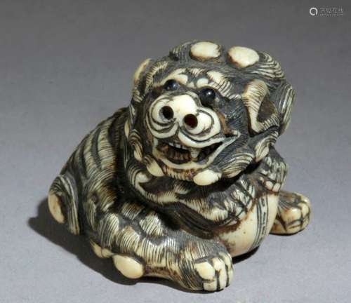 A Japanese netsuke circa 1800 from Edo period in c…