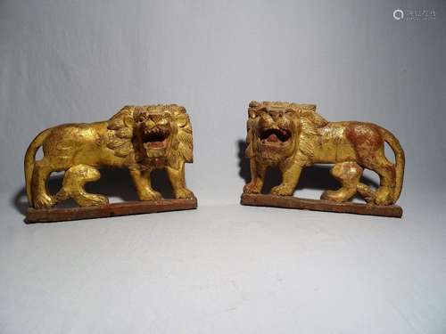 BIRMANIE centrale. Paire de Lions, sculpture en bo…