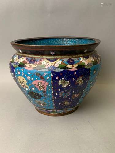 JAPON. Cache pot en laiton cloisonné. XIXe. H : 27…