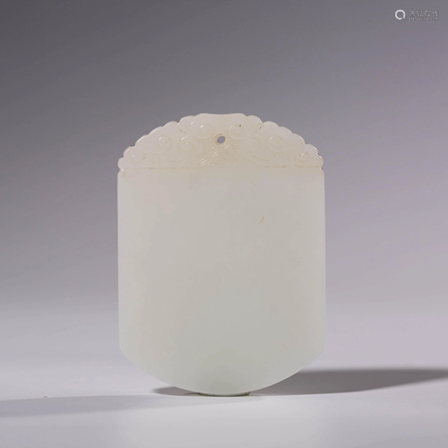 A WHITE JADE PENDANT