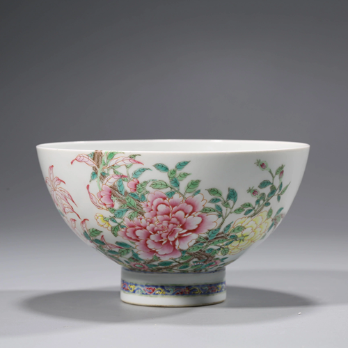 A DOUCAI PEONY BOWL WITH THE MARK 