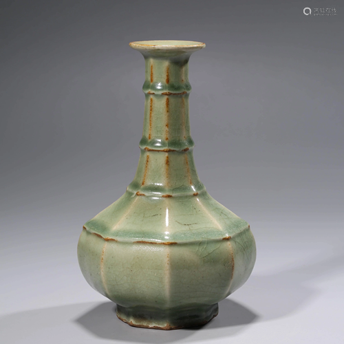 A LONG QUAN OCTAGONAL VASE