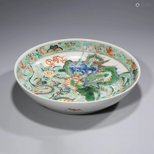 A WUCAI DRAGON DISH WITH THE MARK