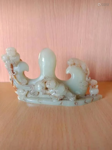 Chinese Jade Carved Brush Holder