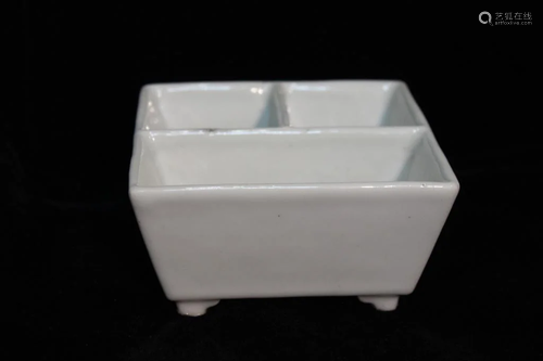 Chinese White Glazed Porcelain Washer