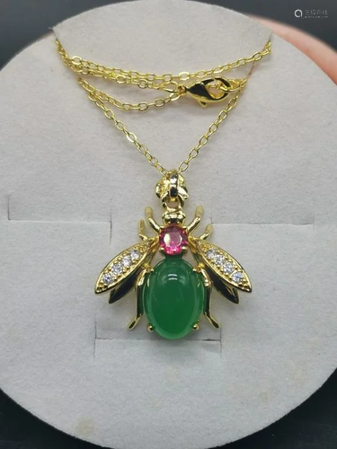 Chinese Green Pendant Necklace