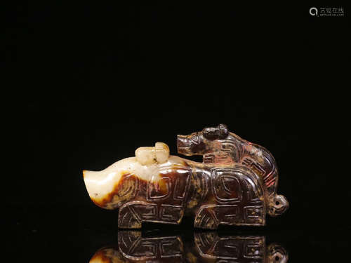 HETIAN JADE CARVED ARCHAIC STYLE 'MYTHICAL BEAST' ORNAMENT