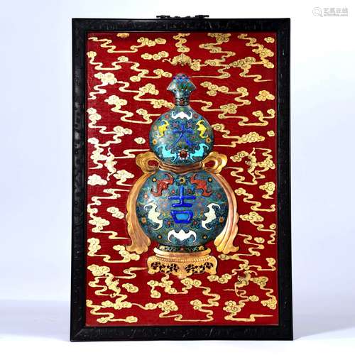 A CLOISONNE GOURD INLAID GEM HANGING SCREEN