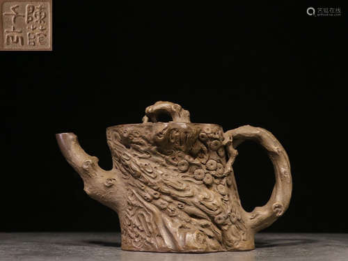 YIXING ZISHA 'PINE TREE BARK' TEAPOT