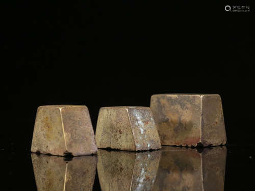 SET OF THREE BRONZE CAST STAMP SEALS