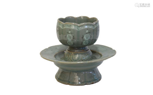 Chinese Celadon Porcelain Vessel