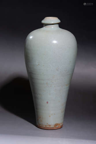Chinese Hutian Kiln Porcelain Plum Bottle