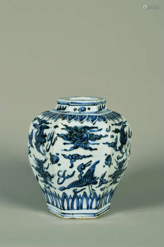 Chinese Blue And White Porcelain Phoenix Pattern Jar