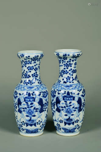 Chinese Qing Dynasty Kangxi Period Blue And White Flower Figures Story Pattern Bottles