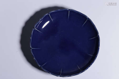 MONOCHROME BLUE GLAZED FLORIFORM TRIPOD DISH